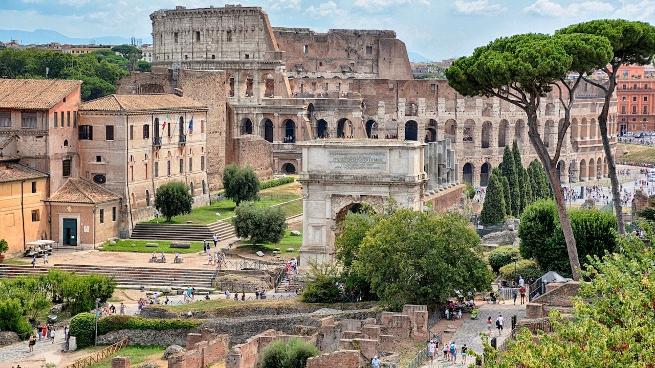 Roma Colosseo Fori visita a piedi