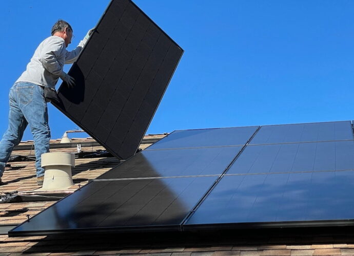 Tetto solare fotovoltaico case green