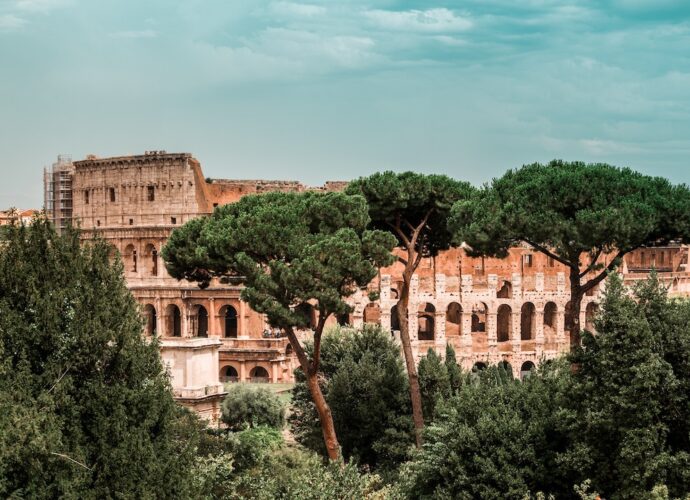 Forestazione urbana Roma Colosseo
